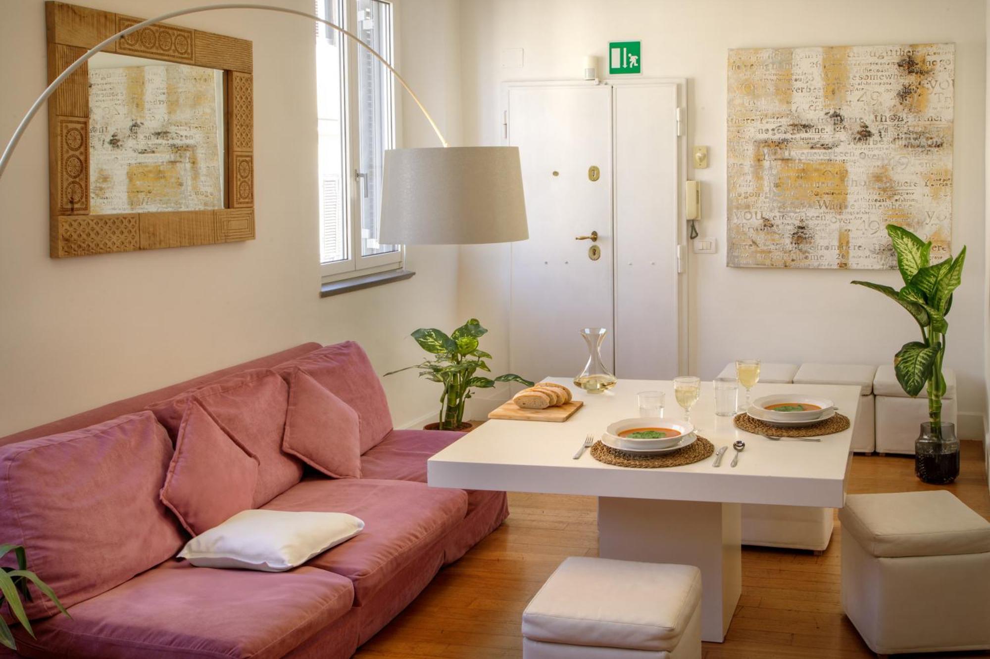 The Right Place 4u Mario De Fiori Apartment